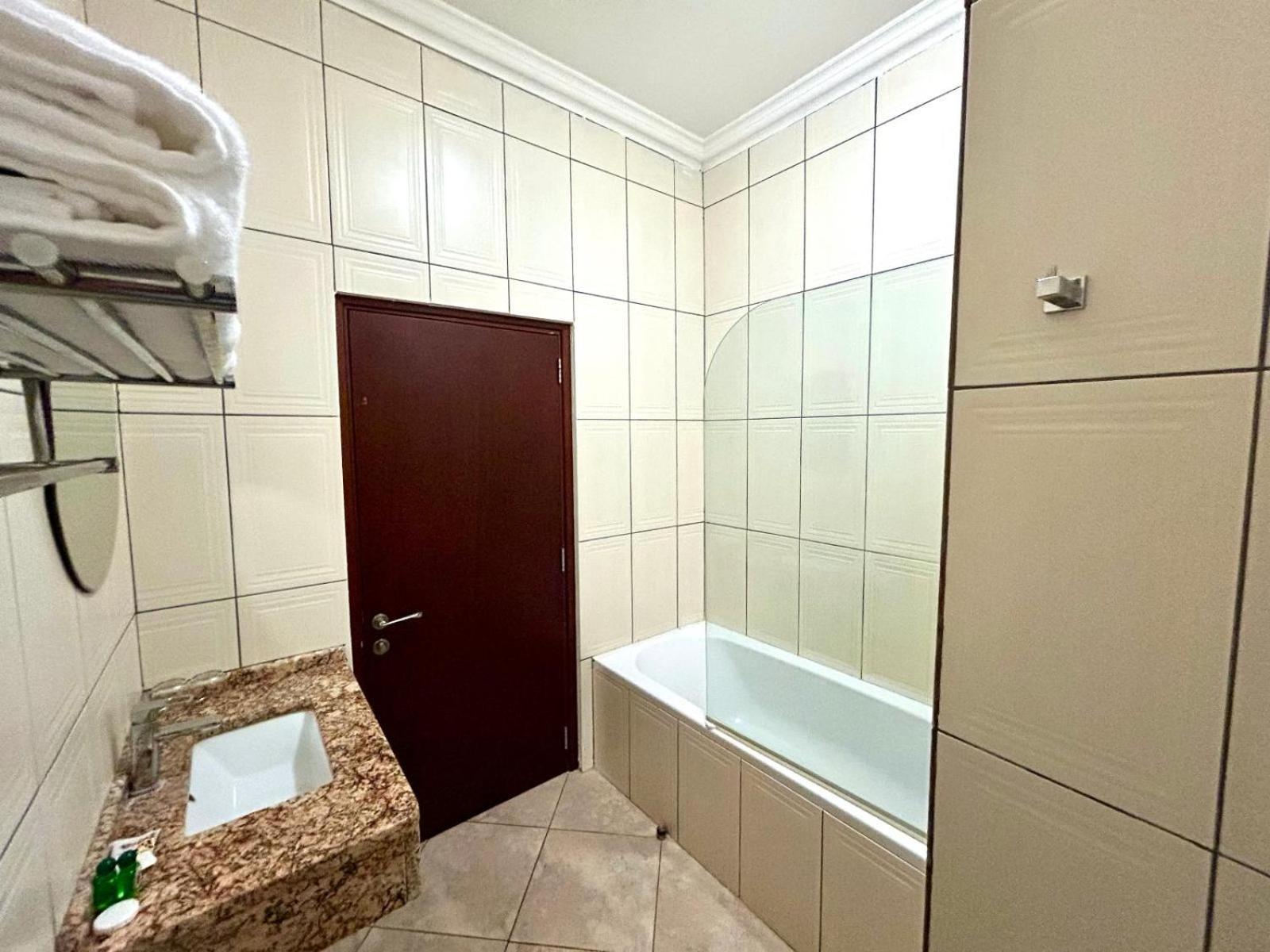 Karibu Leisure Resort Thapane Eksteriør bilde